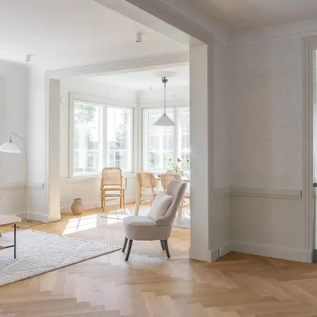 Omakotitalo, Kangasala, Ponsin Talo * Kangasala